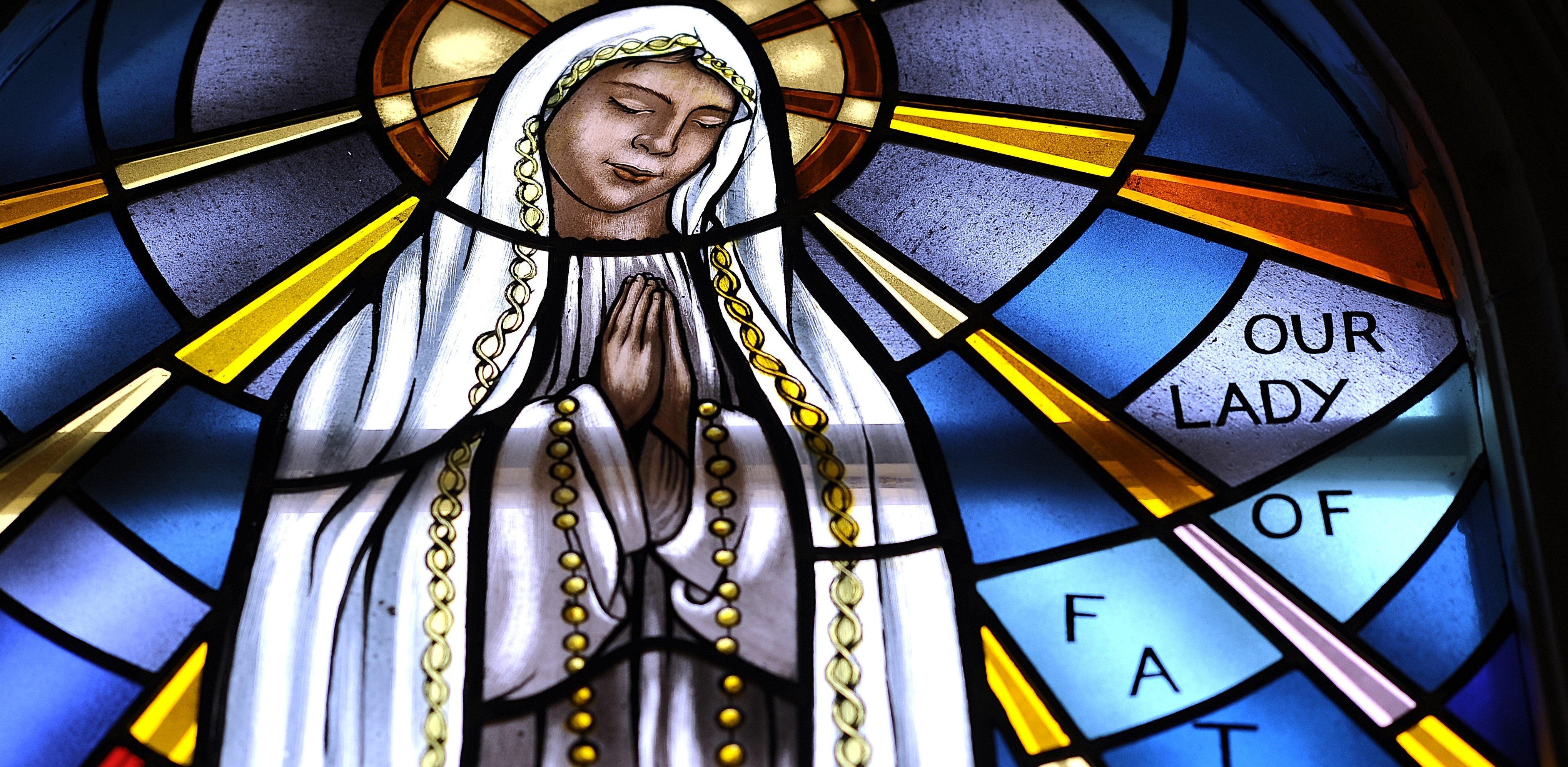 Our_Lady_Of_Fatima_Stained_Glass
